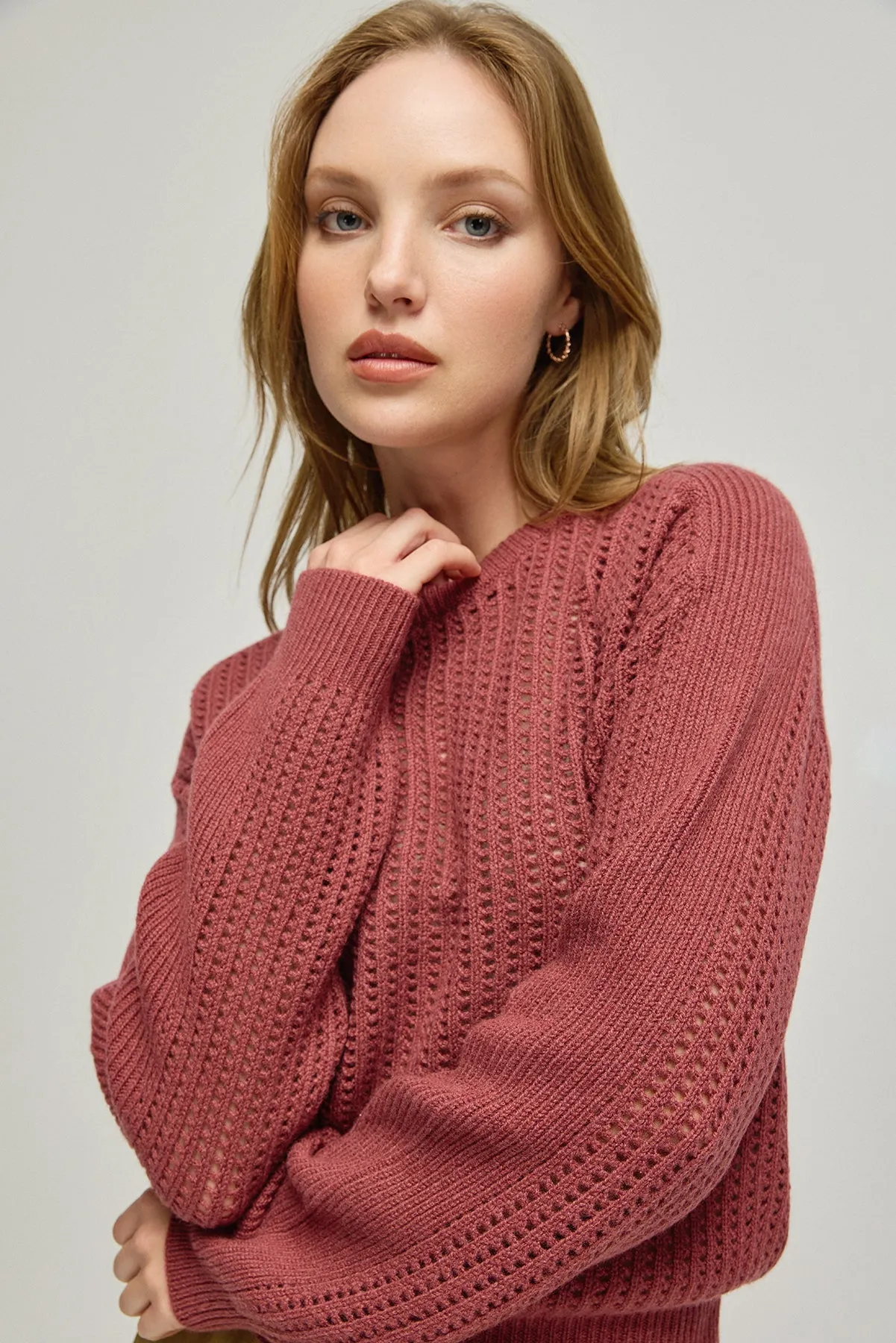 Dusty Rose Pecheuse Pure Cashmere Perforated Round Collar Women's Sweater